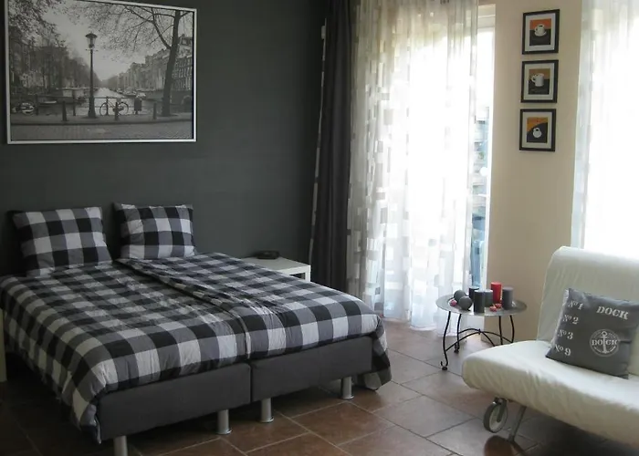 Quarenta Studio * Амстердам