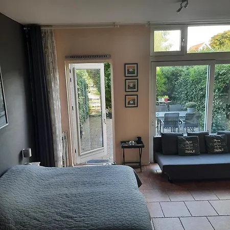 クアレンタ スタジオ