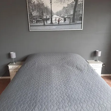 クアレンタ スタジオ *