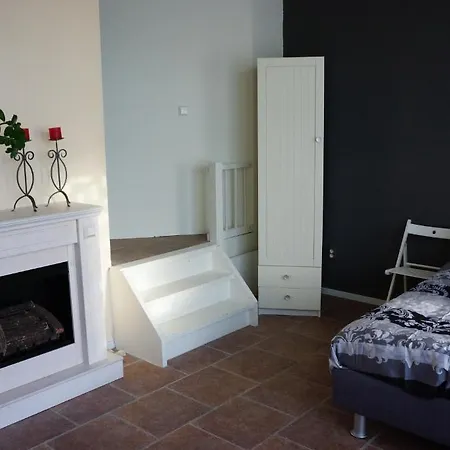 アパート クアレンタ スタジオ